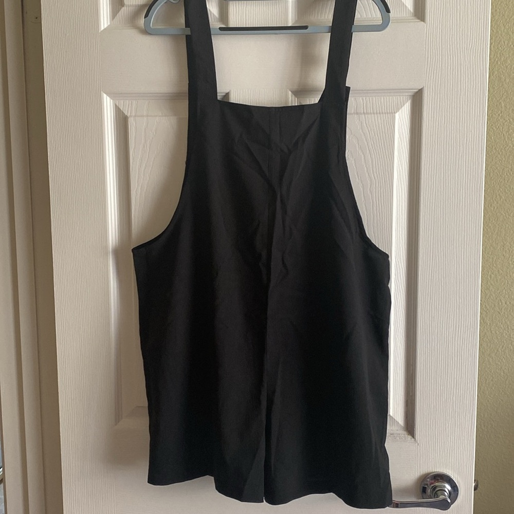 NWOT Short Romper‎ - Picture 5 of 6